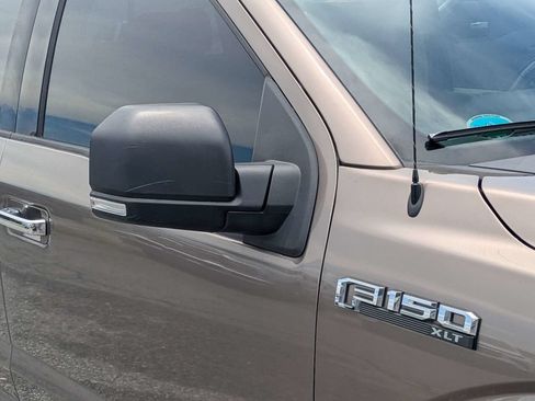 Used 2018 Ford F150 XLT w/ Equipment Group 302A Luxury RWD image 9