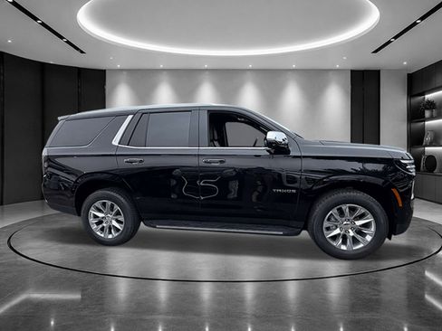 Certified 2025 Chevrolet Tahoe Premier AWD/4WD image 5