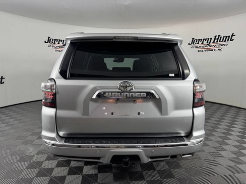 Used 2020 Toyota 4Runner Limited RWD image 8
