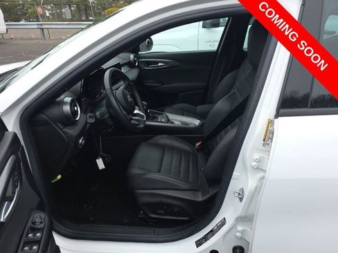 Used 2024 Alfa Romeo Tonale Ti w/ Premium Interior Package image 8