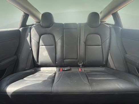 Used 2018 Tesla Model 3 Long Range RWD image 21