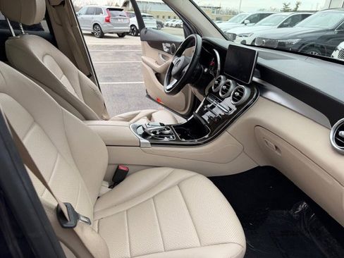 Used 2016 Mercedes-Benz GLC 300 w/ Sport Package image 10