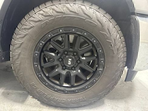 Used 2025 RAM 1500 Big Horn AWD/4WD image 4