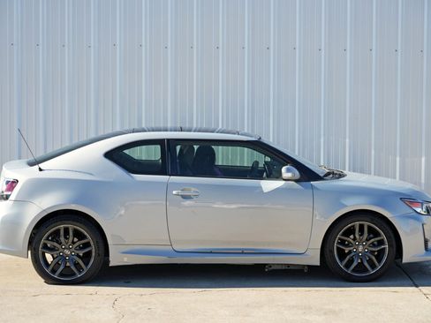Used 2014 Scion tC 10 Series image 39