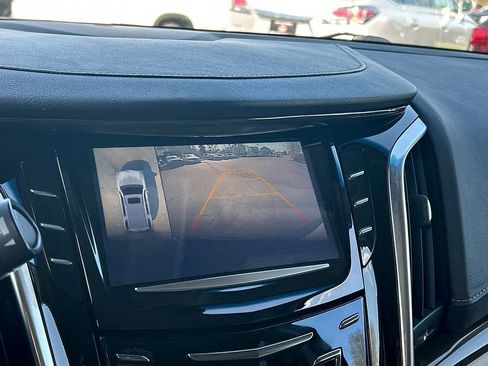 Used 2018 Cadillac Escalade Luxury AWD/4WD image 50