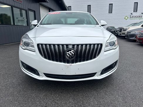 Used 2017 Buick Regal Sport Touring FWD image 8