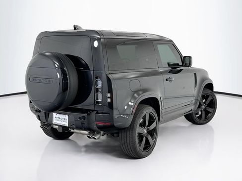 Certified 2024 Land Rover Defender 90 V8 AWD/4WD image 5