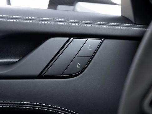 Used 2024 Porsche 911 GT3 image 18