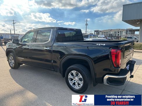 Used 2025 GMC Sierra 1500 SLT image 3