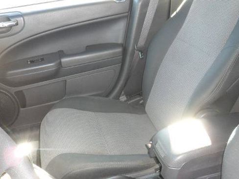 Used 2012 Dodge Caliber SXT image 11