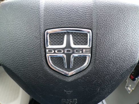 Used 2018 Dodge Grand Caravan SE w/ UConnect Hands-Free Group FWD image 34