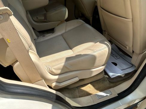 Used 2007 Cadillac Escalade AWD w/ Information Package image 11