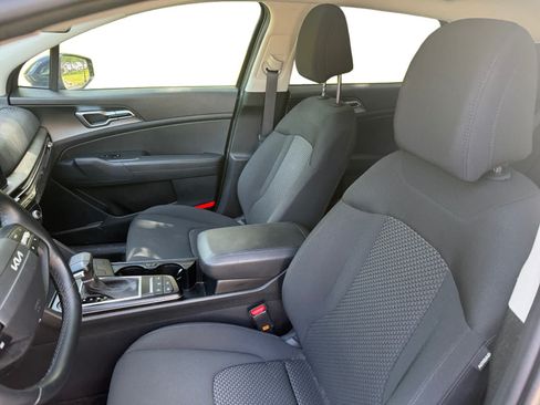 Used 2026 Kia Sportage LX FWD image 11