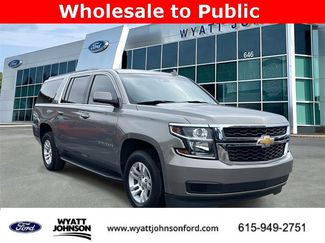 Used 2018 Chevrolet Suburban LT video 1