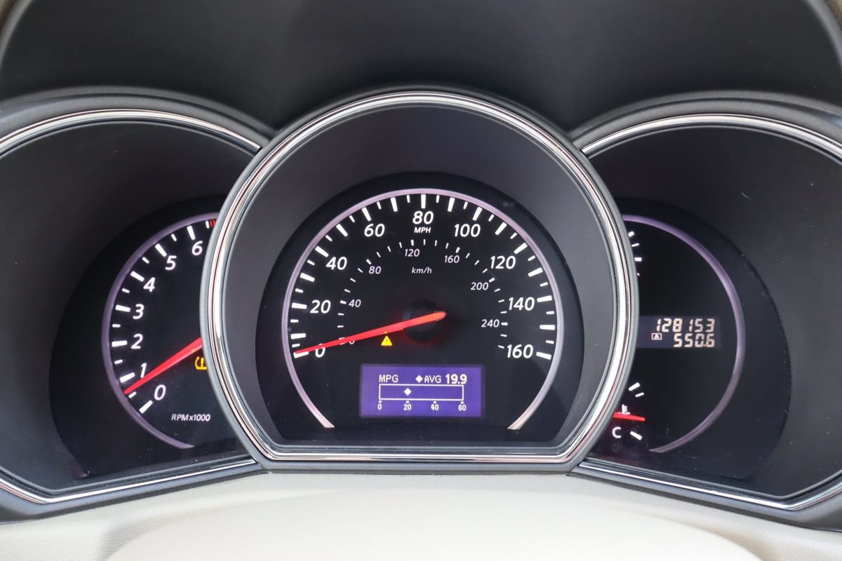 Used 2013 Nissan Murano S AWD/4WD image 32