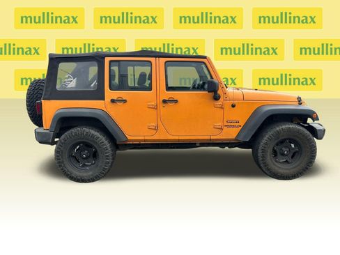 Used 2012 Jeep Wrangler Unlimited Sport AWD/4WD image 2