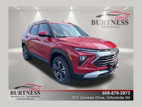 Used 2026 Chevrolet TrailBlazer LT w/ Convenience Package AWD/4WD image 1