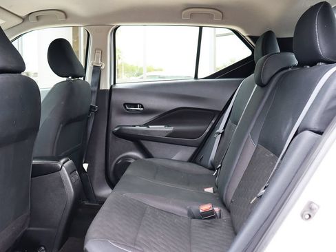 Used 2023 Nissan Kicks SV FWD image 30