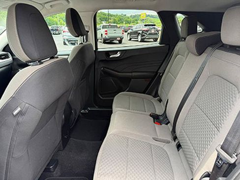 Used 2021 Ford Escape SE FWD image 18