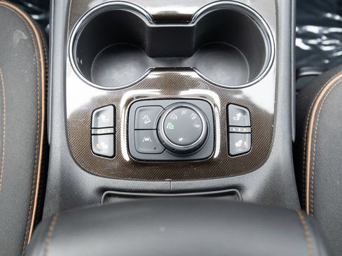 Used 2023 GMC Acadia AT4 w/ Trailering Package AWD/4WD image 6