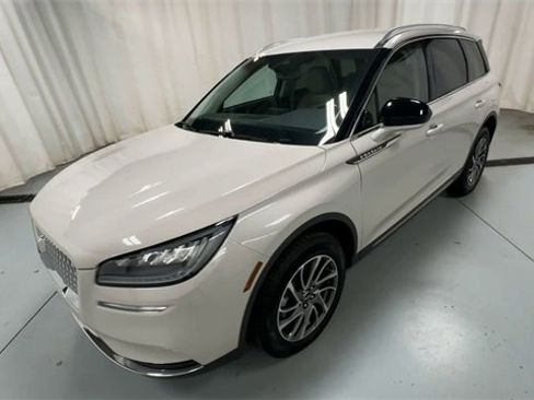 Used 2020 Lincoln Corsair Standard w/ Equipment Group 101A image 4