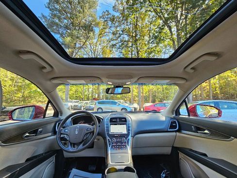 Used 2016 Lincoln MKX Reserve w/ Technology Package image 34