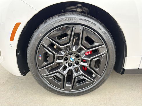 New 2026 BMW iX M70 image 12