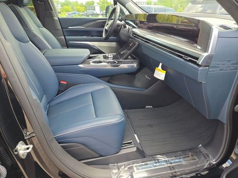 New 2026 Cadillac Escalade IQ Sport 2 w/ LPO, ONYX Package image 7