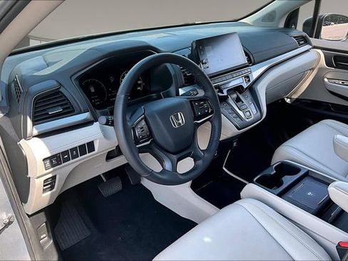 Used 2025 Honda Odyssey EX-L image 15