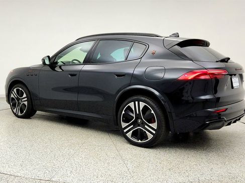 Used 2025 Maserati Grecale Folgore image 7