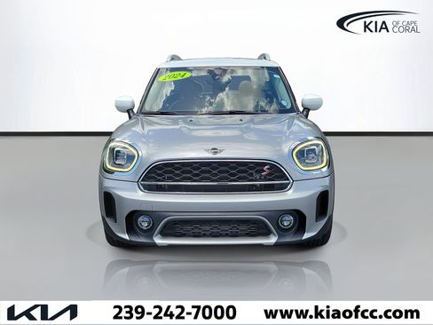 Used 2024 MINI Cooper Countryman S w/ Signature Upholstery Package FWD image 2