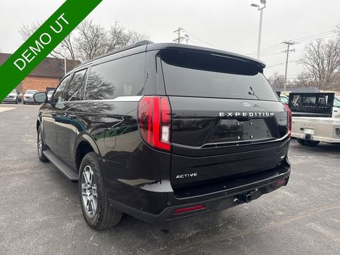 Used 2025 Ford Expedition Max Active AWD/4WD image 8
