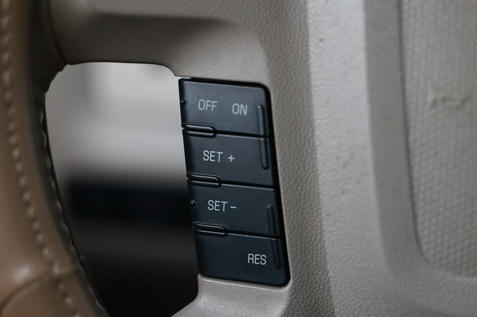 Used 2010 Mercury Mariner 4WD image 19