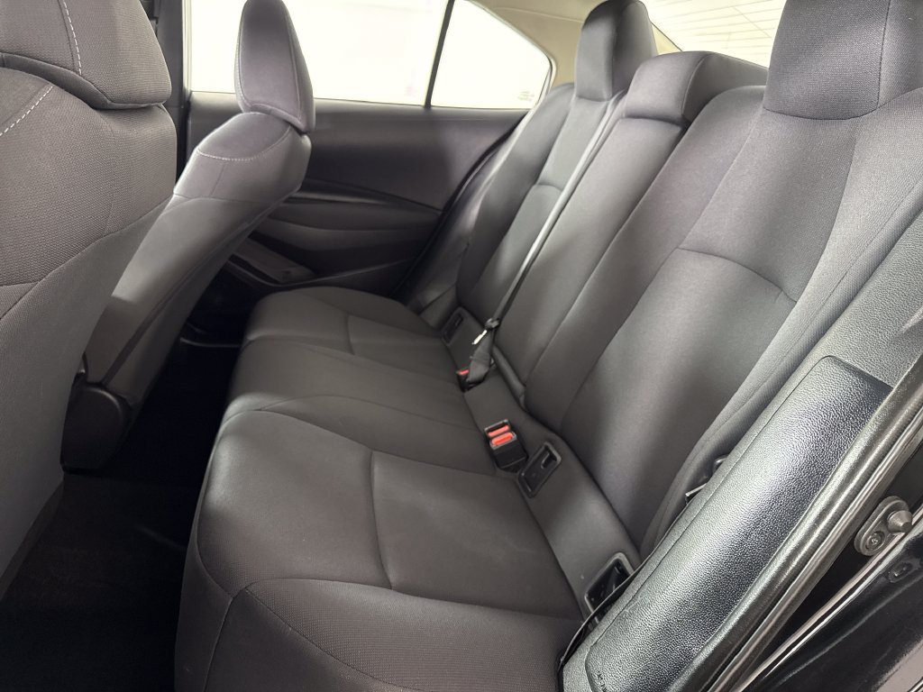 Used 2022 Toyota Corolla LE FWD image 12