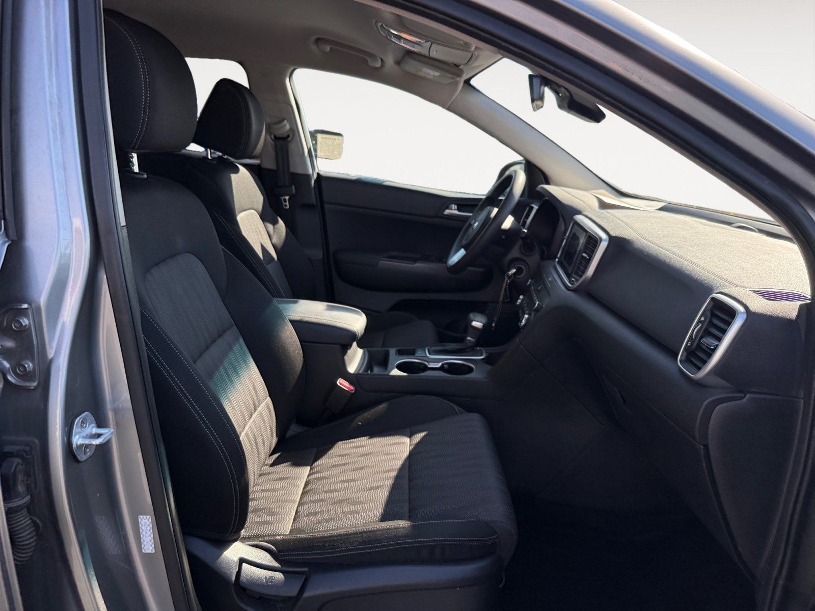 Used 2020 Kia Sportage LX FWD image 19