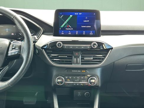 Used 2021 Ford Escape SEL image 22