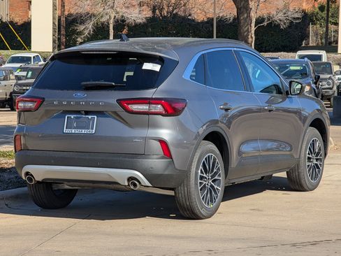 New 2026 Ford Escape SE image 4