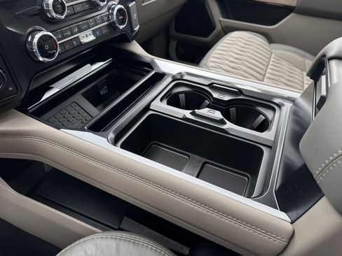 New 2025 Ford F250 Platinum w/ Platinum Plus Package image 37