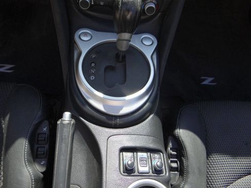 Used 2014 Nissan 370Z Touring w/ Sport Package RWD image 13