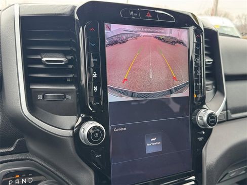 Used 2025 RAM 1500 Big Horn image 25