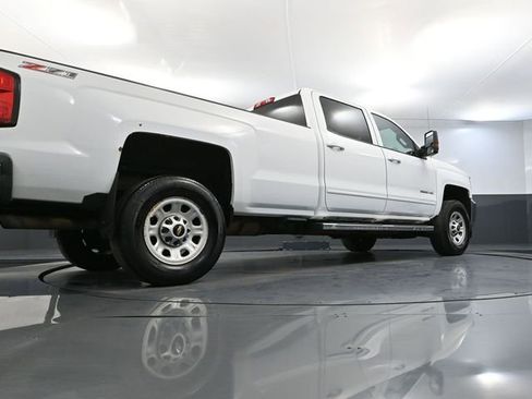 Used 2015 Chevrolet Silverado 2500 LT w/ LT Convenience Package image 49