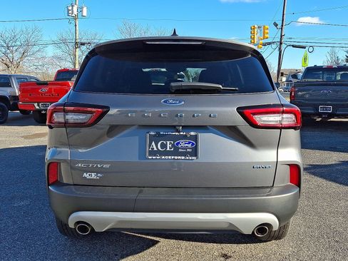 Used 2023 Ford Escape Active image 5