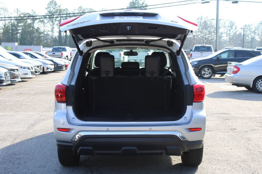Used 2020 Nissan Pathfinder SL FWD image 7