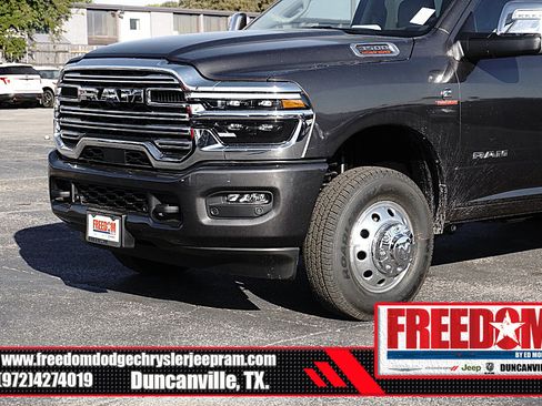 New 2026 RAM 3500 Laramie w/ Max Tow Package image 42