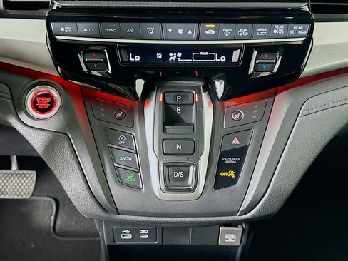 Used 2025 Honda Odyssey Sport-L image 24