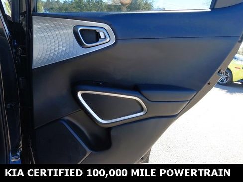 Certified 2025 Kia Soul LX w/ LX Technology Package image 24