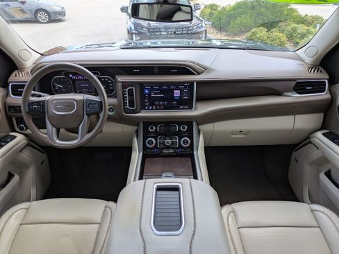 Used 2021 GMC Yukon XL Denali AWD/4WD image 20
