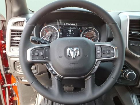 New 2026 RAM 1500 4x4 Crew Cab image 19