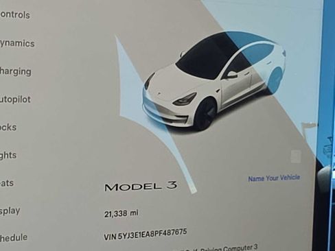 Used 2023 Tesla Model 3 Standard Range image 22