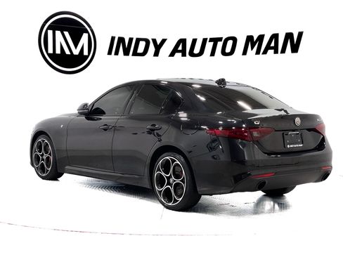 Used 2022 Alfa Romeo Giulia Ti AWD/4WD image 6